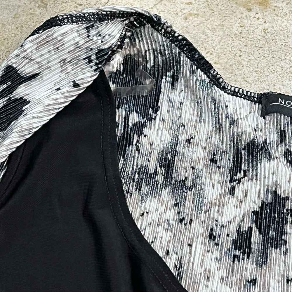 Notations Plus-Size Mock 2-Piece Top Size 3X - Picture 4 of 10